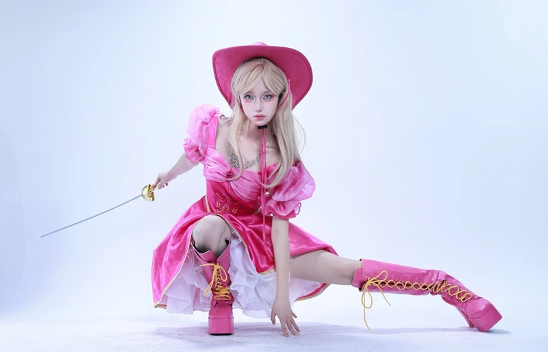 Cosplay Barbie 35