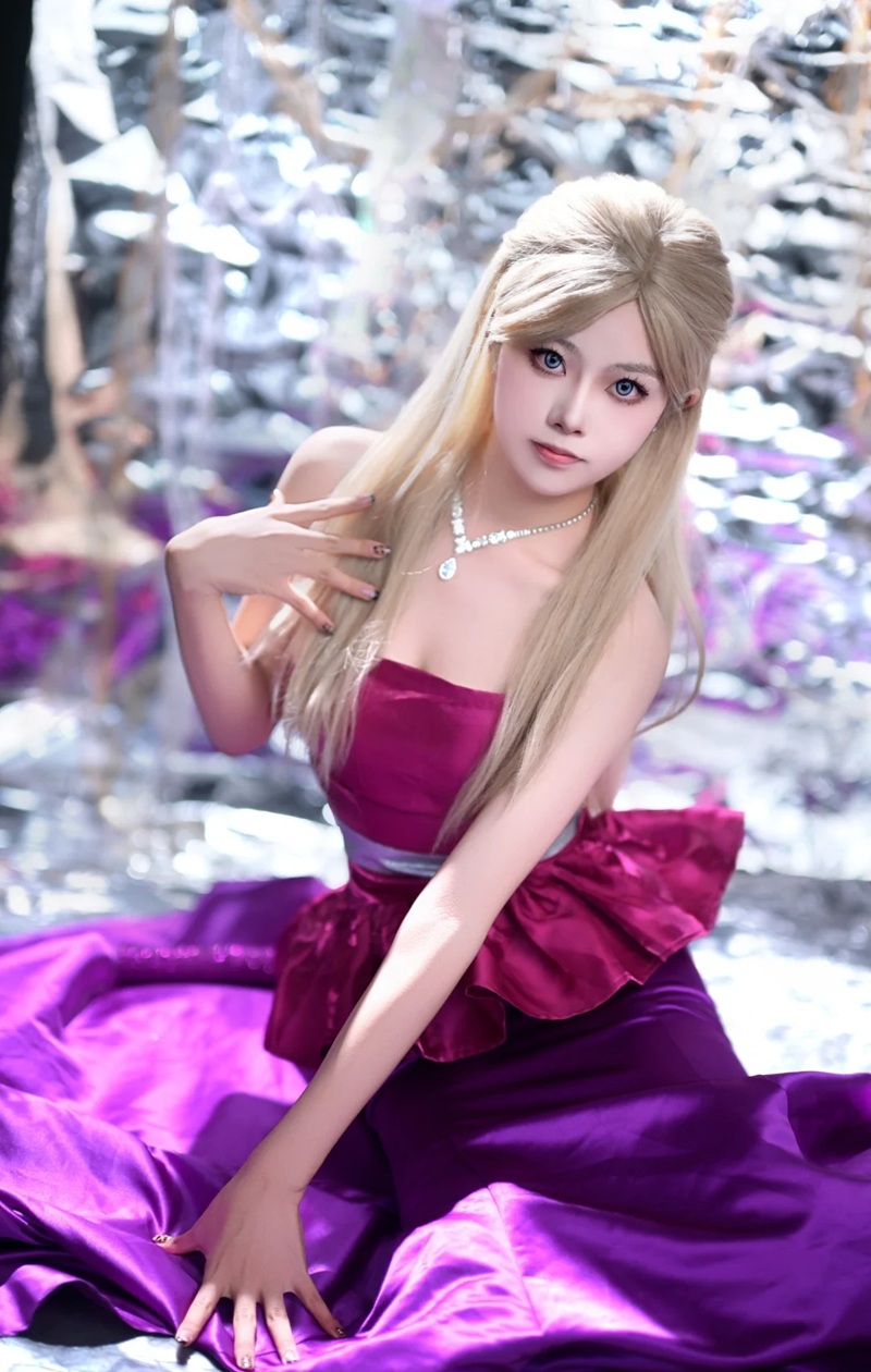 Cosplay Barbie 40