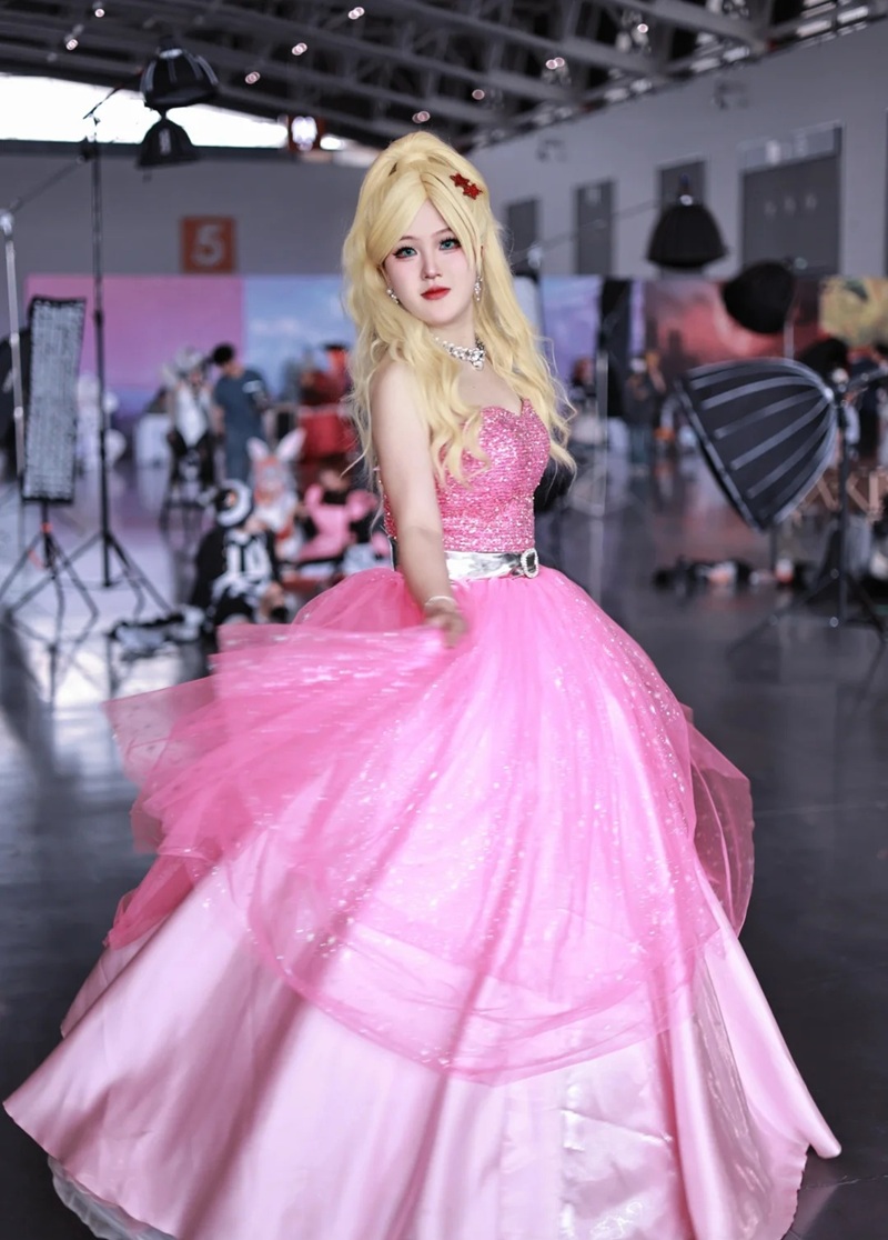 Cosplay Barbie 9