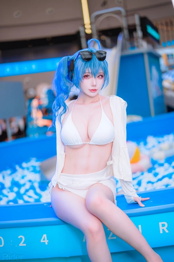 cosplay bỏng mắt 18