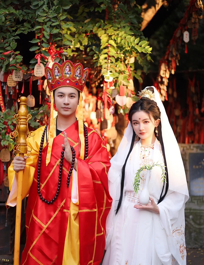 cosplay Quan Thế Âm Bồ Tát 11