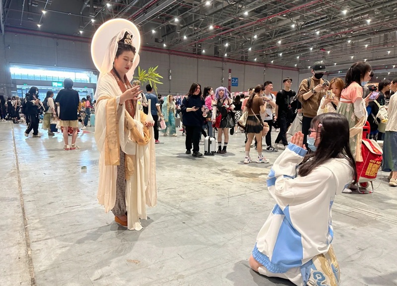 cosplay Quan Thế Âm Bồ Tát 36
