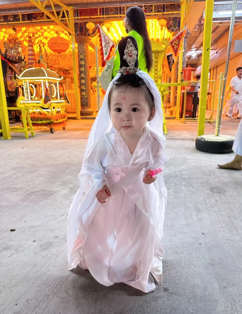 cosplay Quan Thế Âm Bồ Tát 4