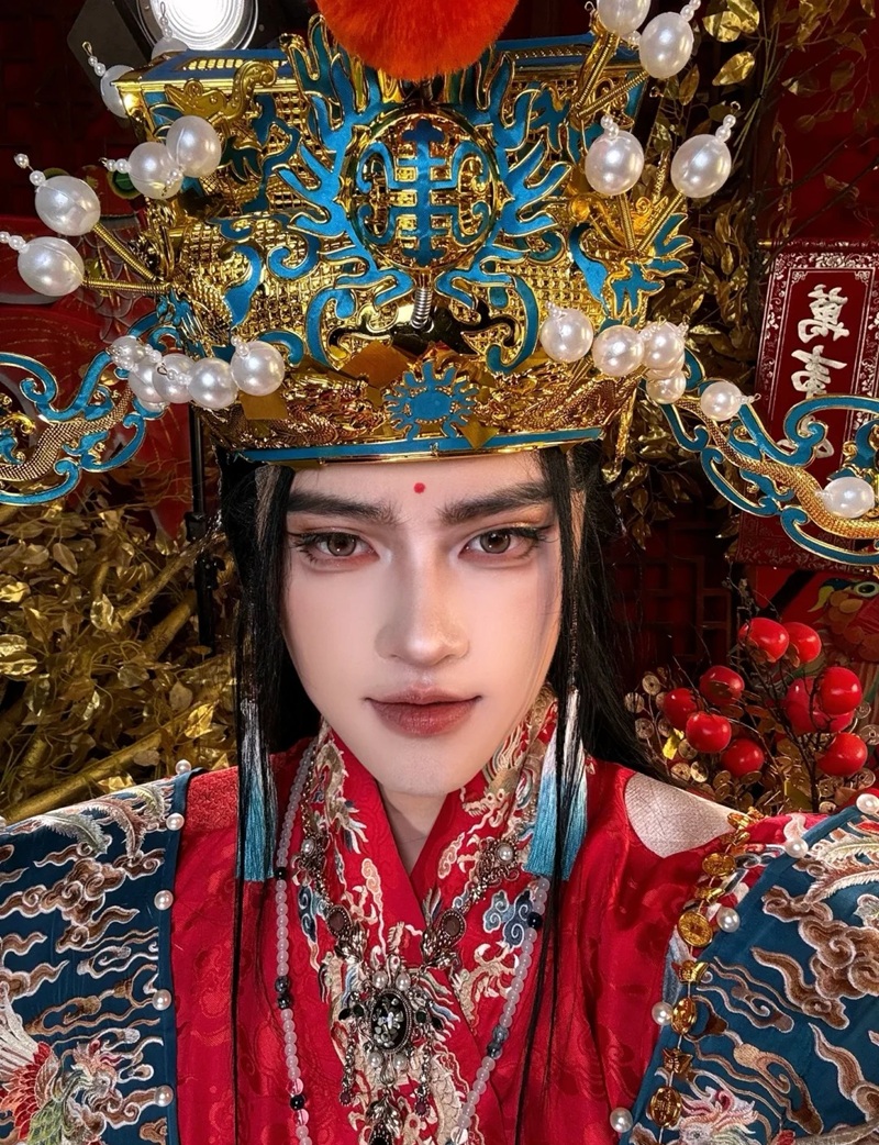 Cosplay Thần Tài 16