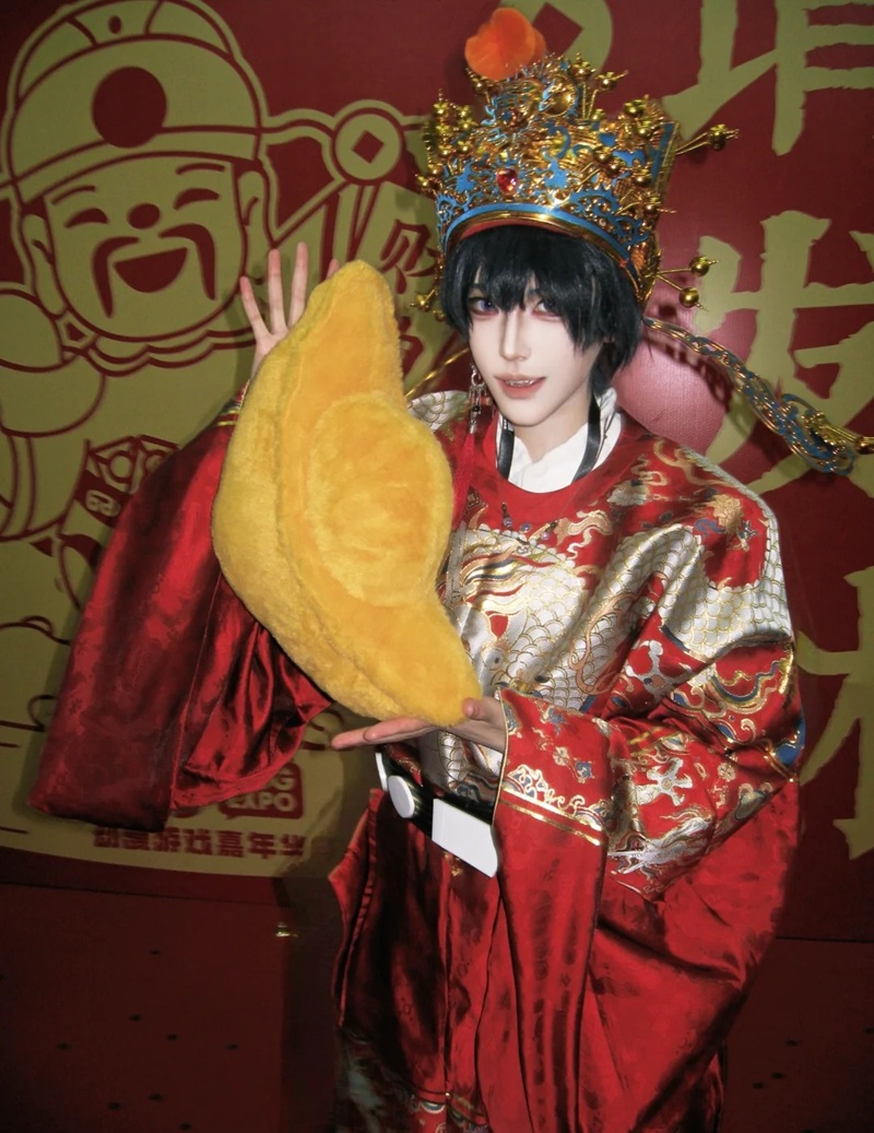 Cosplay Thần Tài 26