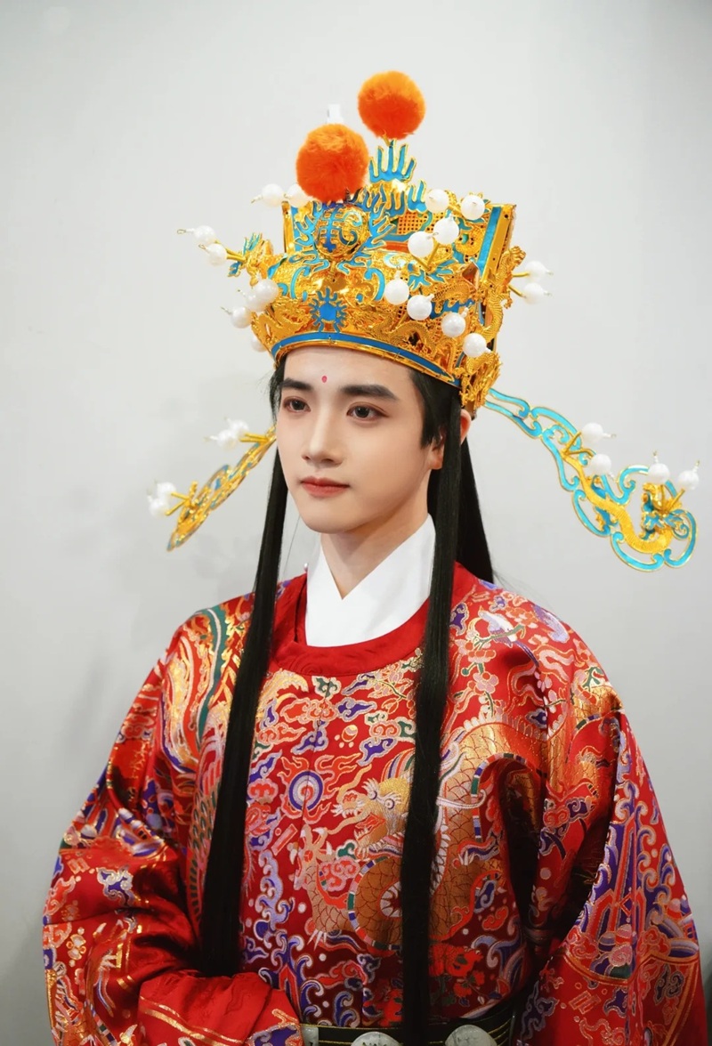 Cosplay Thần Tài 30