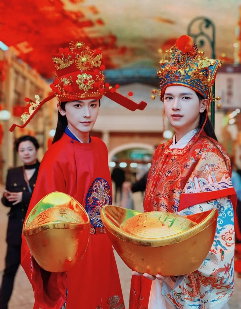 Cosplay Thần Tài 35