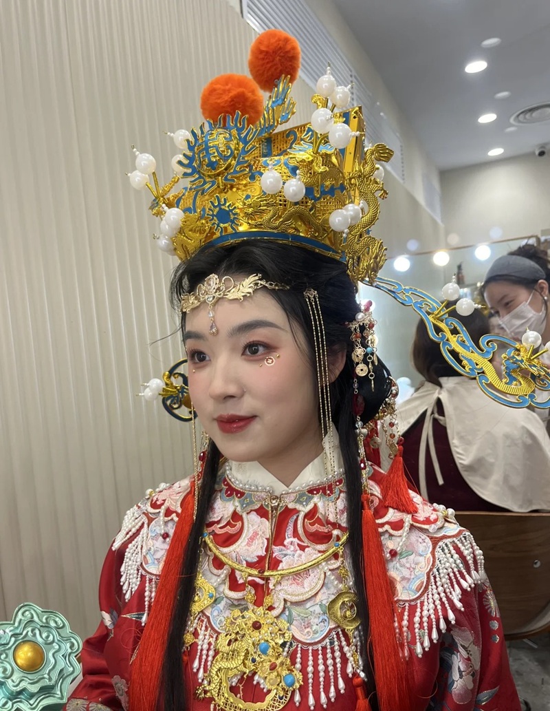 Cosplay Thần Tài 37