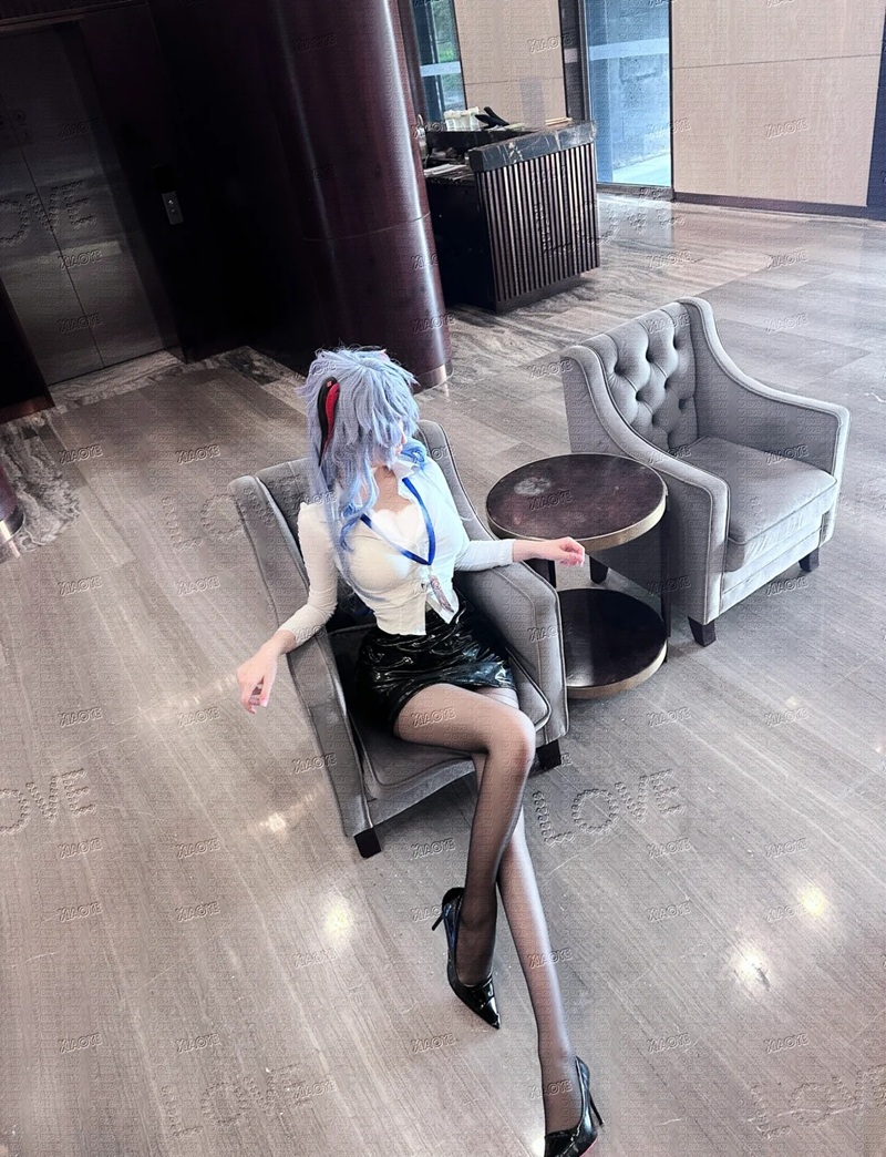 Cosplay thư ký 15