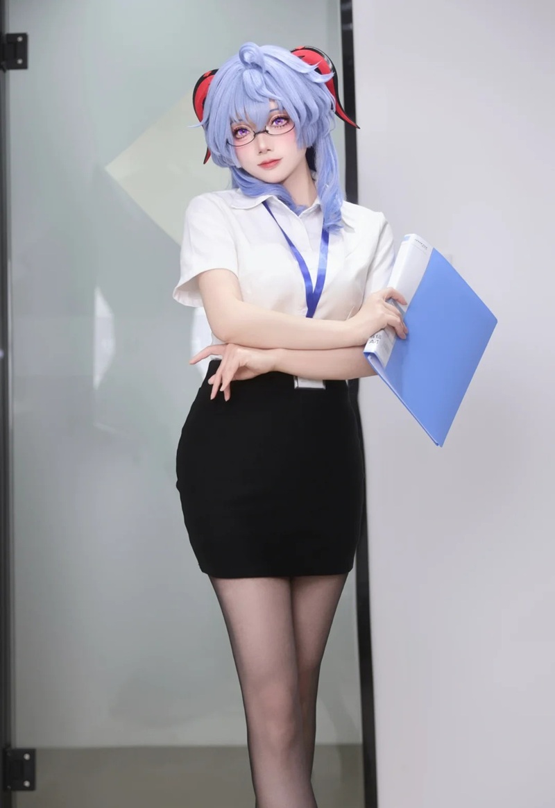 Cosplay thư ký 30
