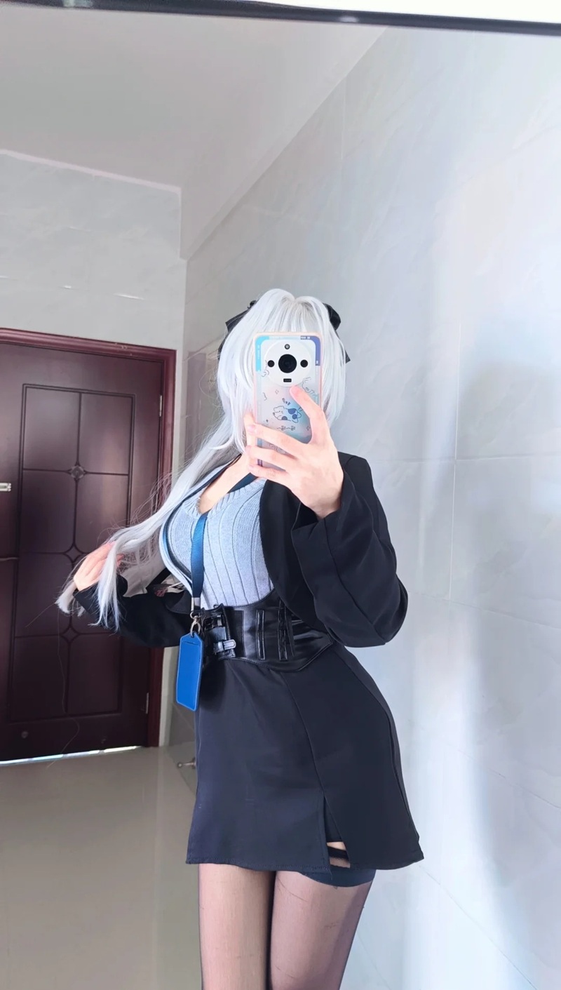Cosplay thư ký 31