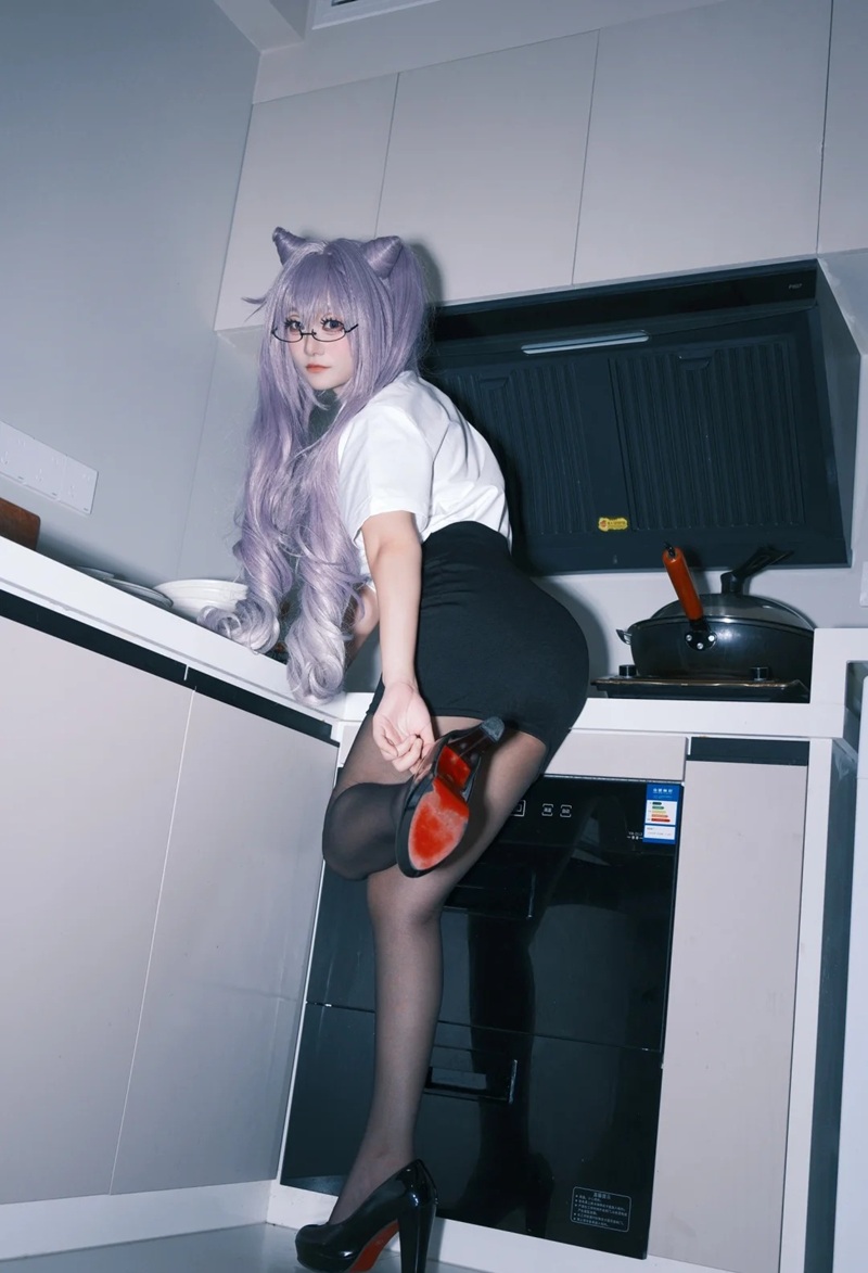Cosplay thư ký 33