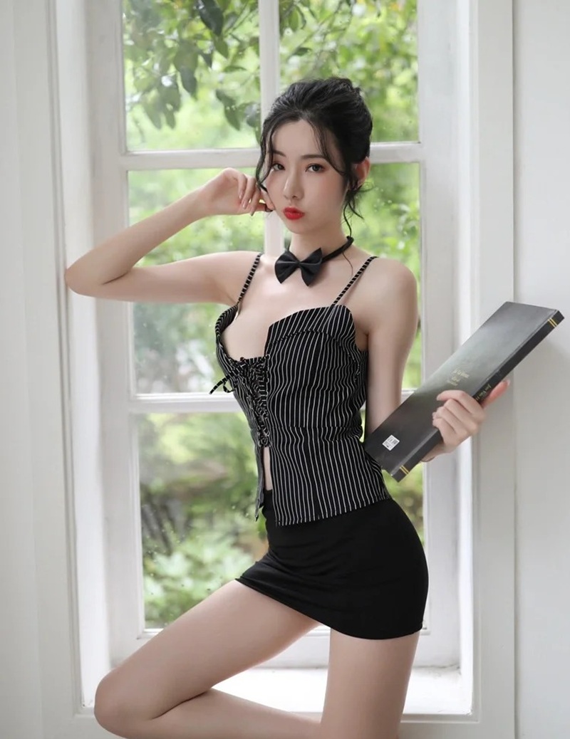 Cosplay thư ký 36