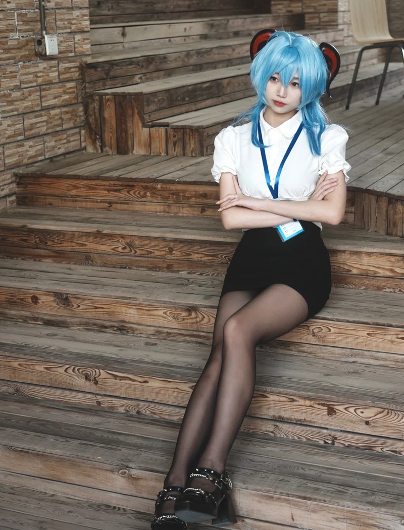 Cosplay thư ký 40
