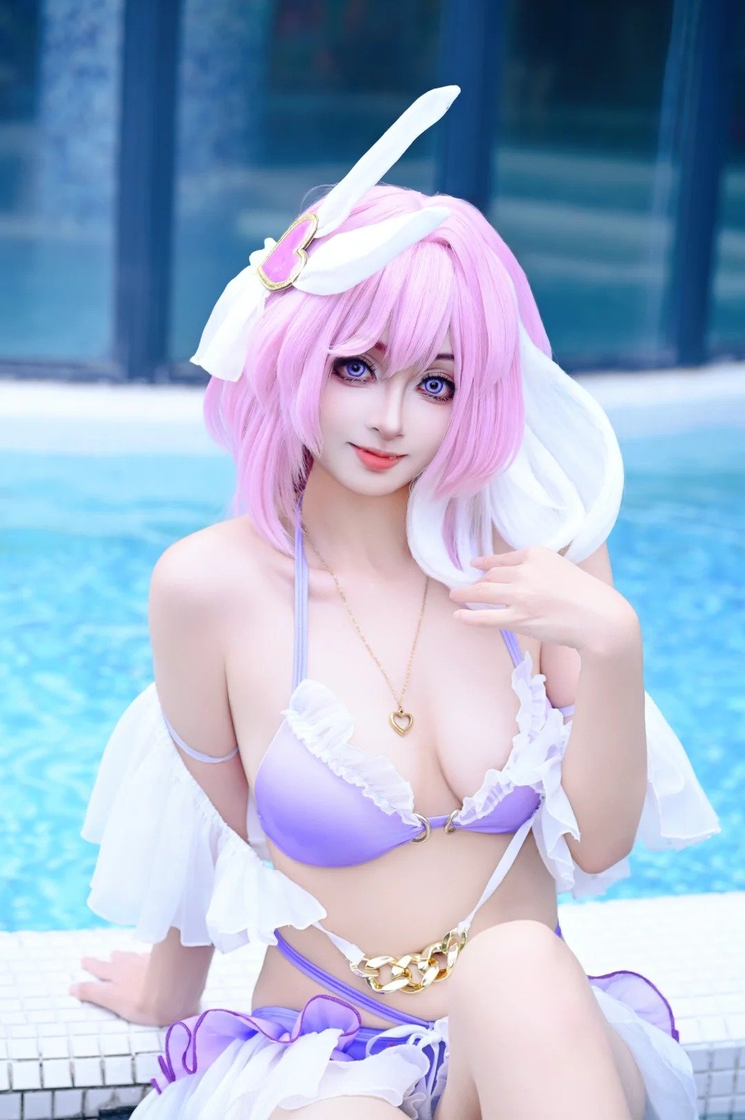 cosplay vú bự 29