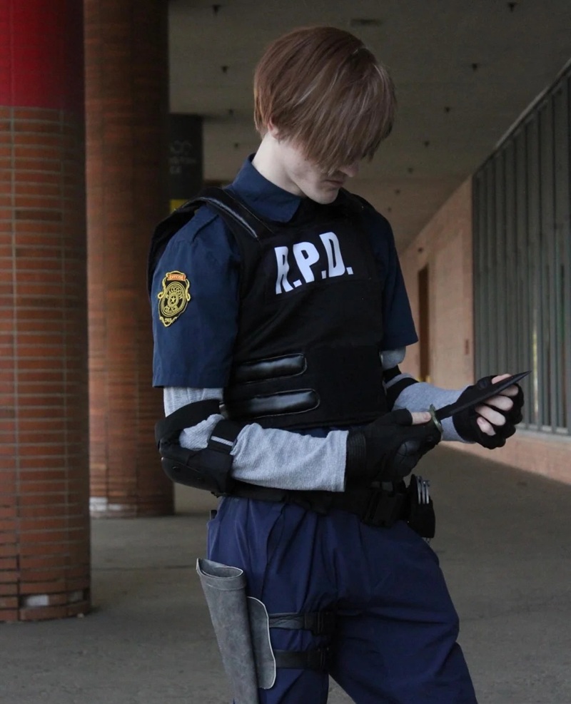 Leon S Kennedy Cosplay 1