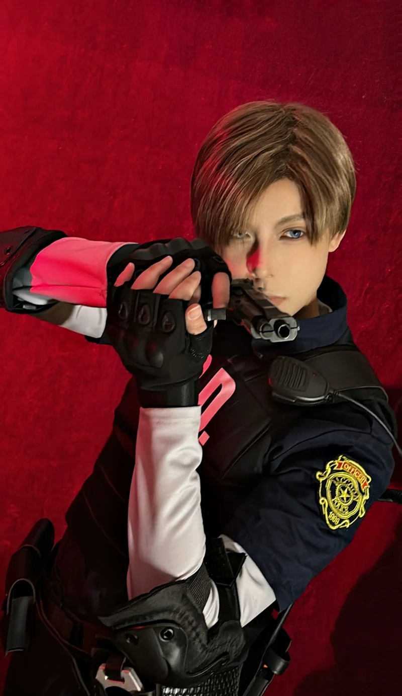 Leon S Kennedy Cosplay 23