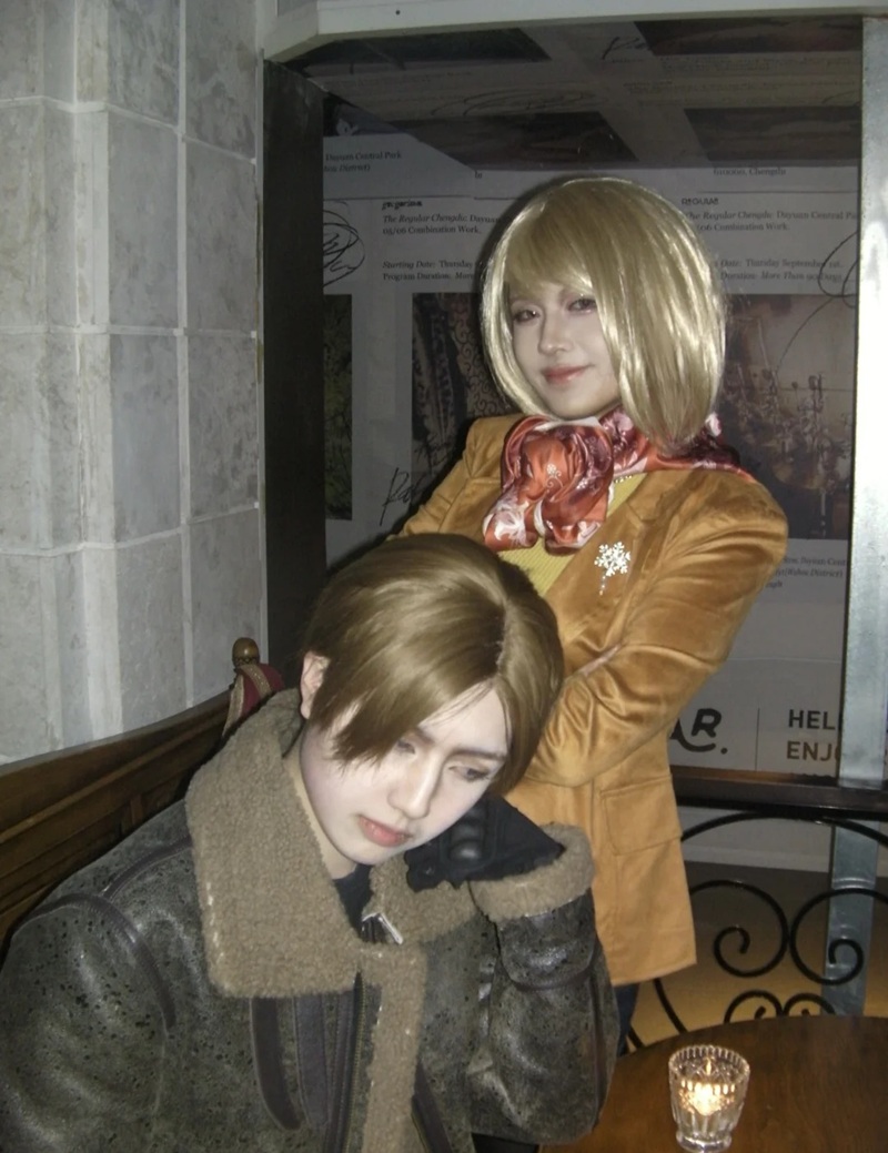 Leon S Kennedy Cosplay 30