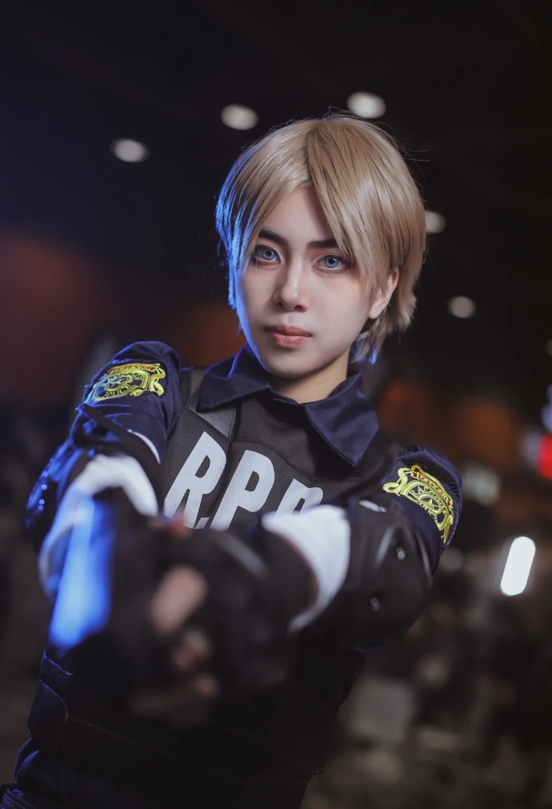 Leon S Kennedy Cosplay 34