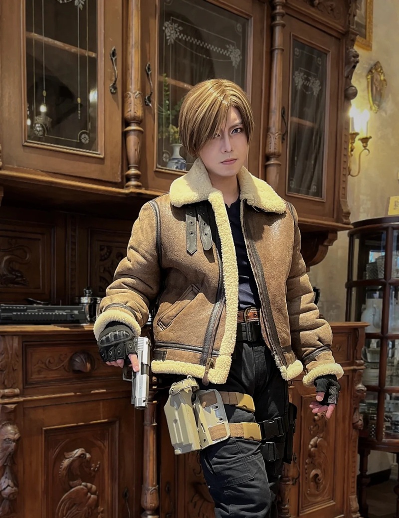 Leon S Kennedy Cosplay 36